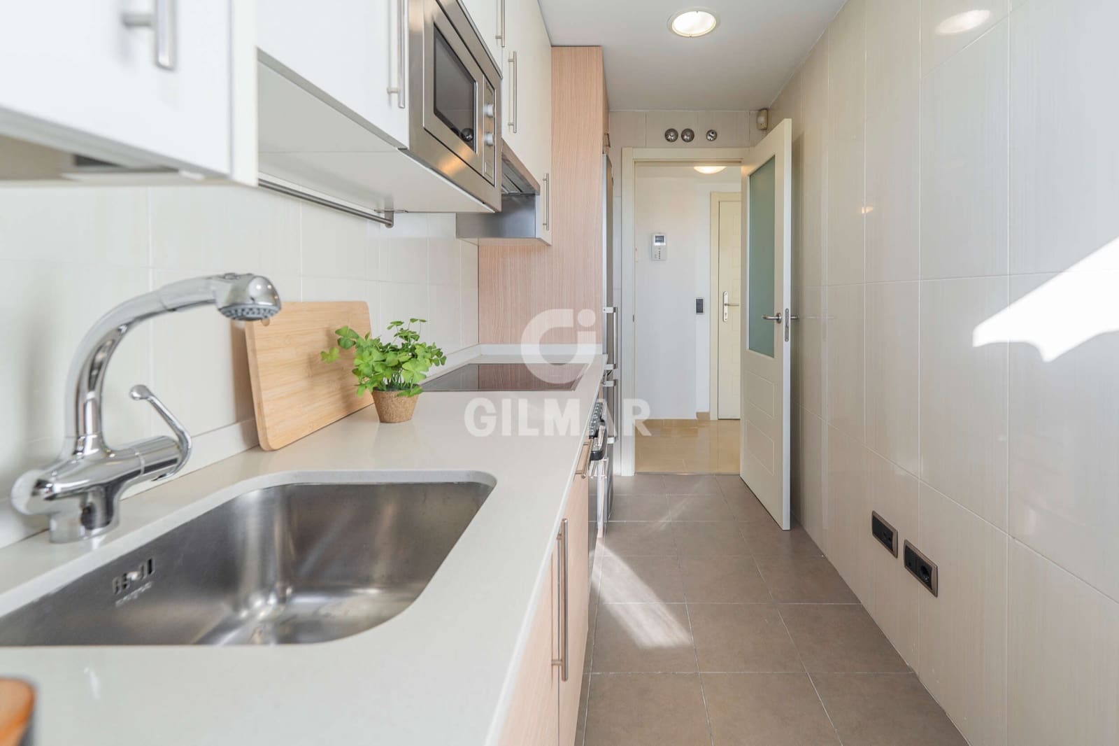 2 soveværelse Lejlighed til salg i Madrid by med garage - € 795.000 (Ref: 9272916)