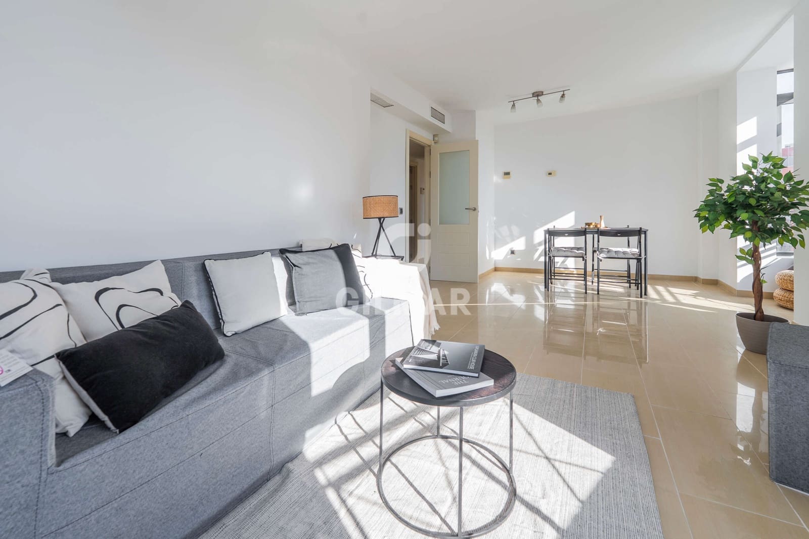 2 soveværelse Lejlighed til salg i Madrid by med garage - € 795.000 (Ref: 9272916)