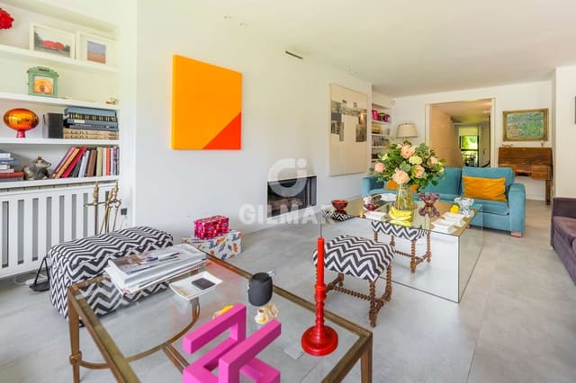 6 makuuhuone Rivitalo myytävänä paikassa Aravaca, Madrid kaupunki mukana uima-altaan 
autotalli - 2 100 000 € (Ref: 9273190)