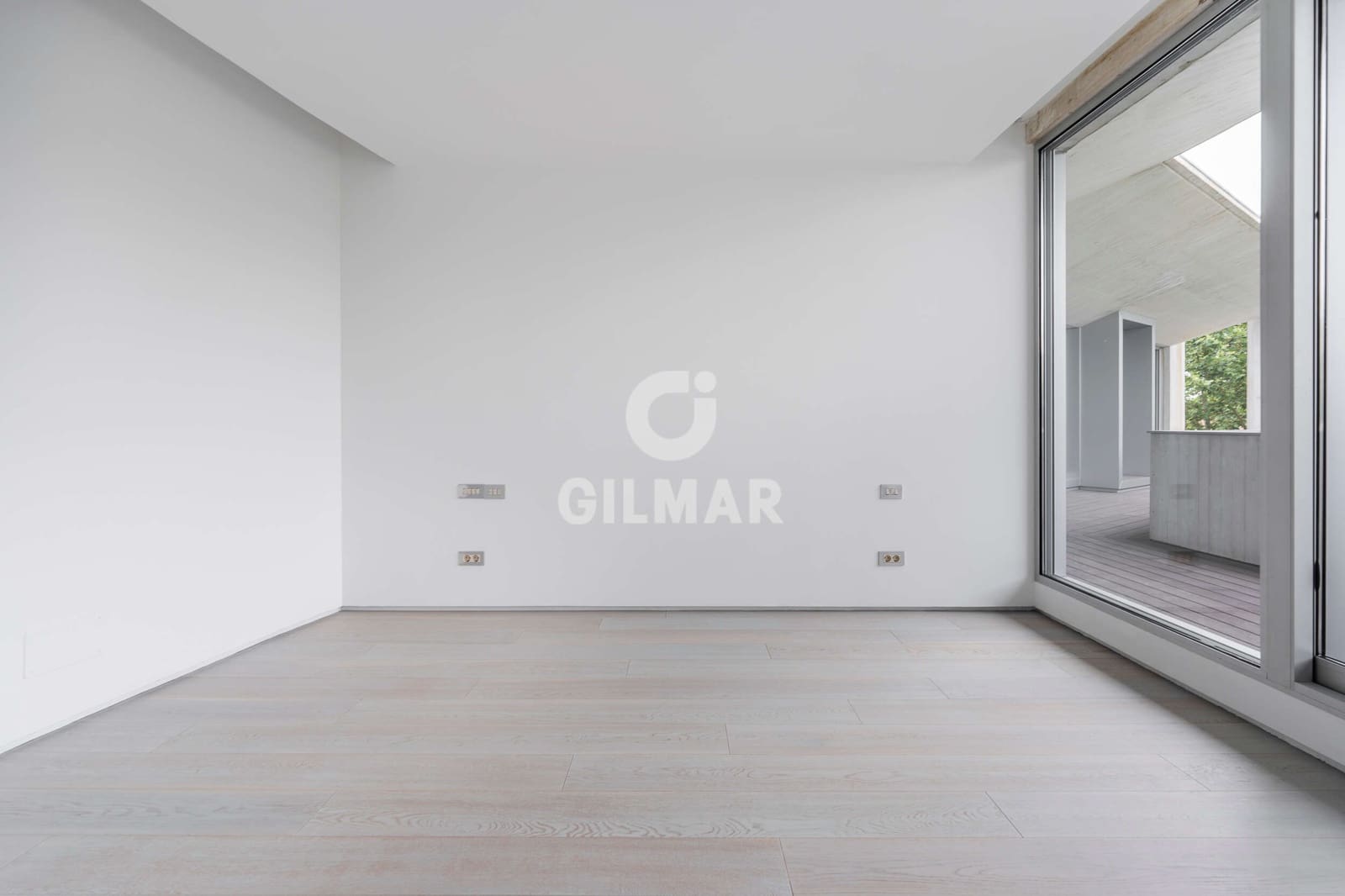 6 bedroom Villa for sale in Madrid city with pool garage - € 3,100,000 (Ref: 9273191)