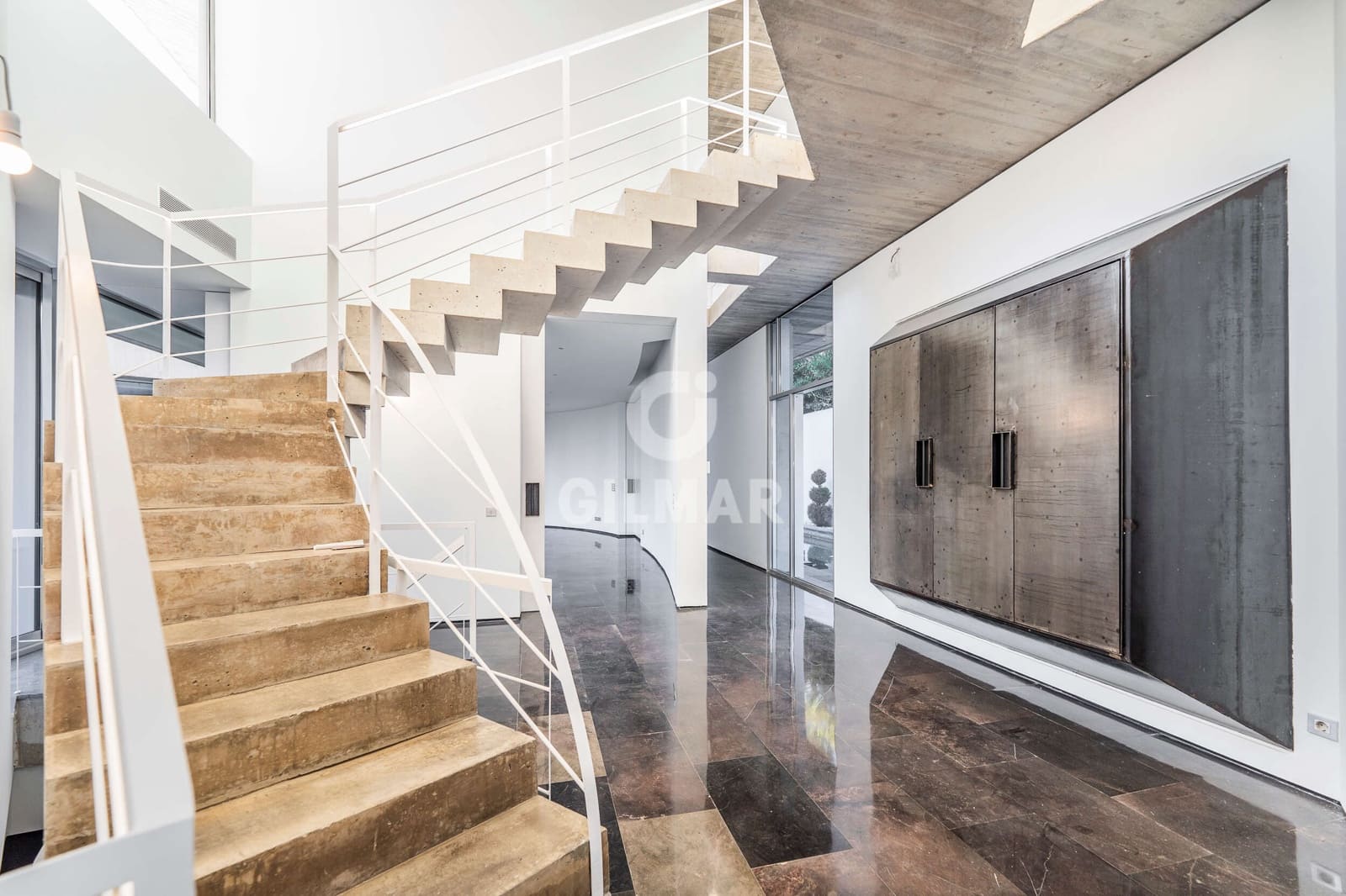 6 bedroom Villa for sale in Madrid city with pool garage - € 3,100,000 (Ref: 9273191)