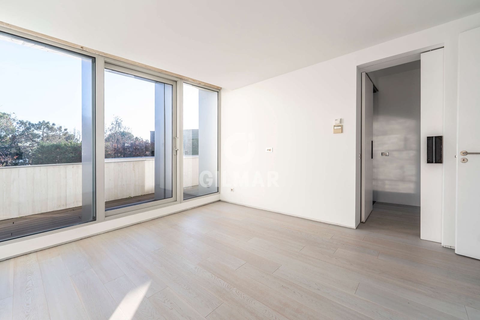 6 bedroom Villa for sale in Madrid city with pool garage - € 3,100,000 (Ref: 9273191)