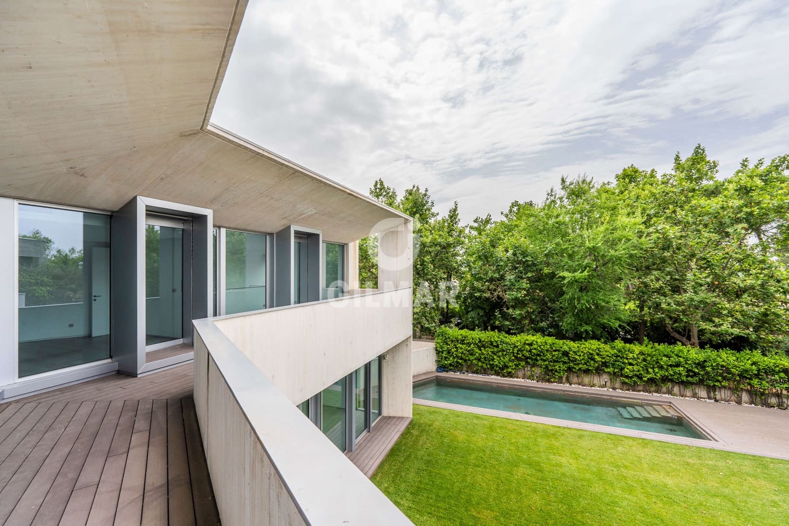 6 bedroom Villa for sale in Madrid city with pool garage - € 3,100,000 (Ref: 9273191)