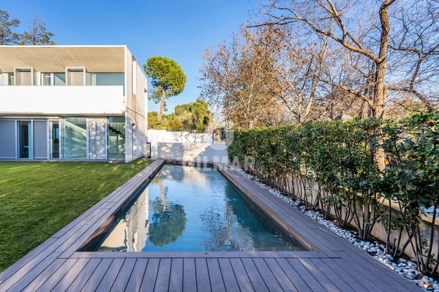 6 bedroom Villa for sale in Aravaca, Madrid city with pool garage - € 3,100,000 (Ref: 9273191)