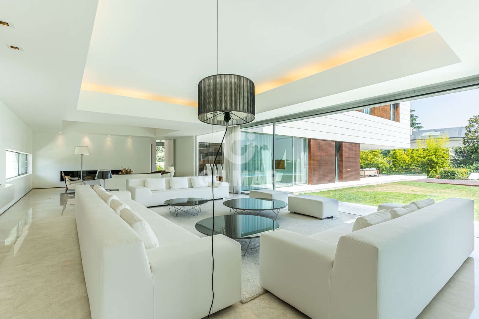 9 bedroom Villa for sale in Madrid city with pool garage - € 9,000,000 (Ref: 9273195)