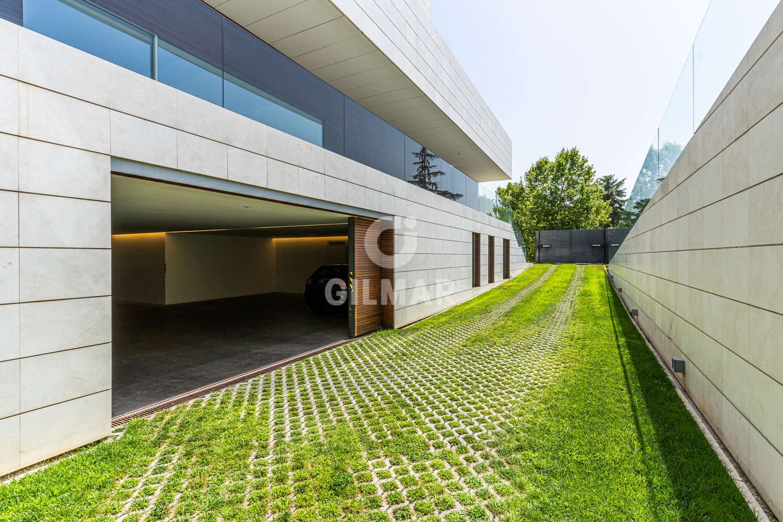 9 bedroom Villa for sale in Madrid city with pool garage - € 9,000,000 (Ref: 9273195)