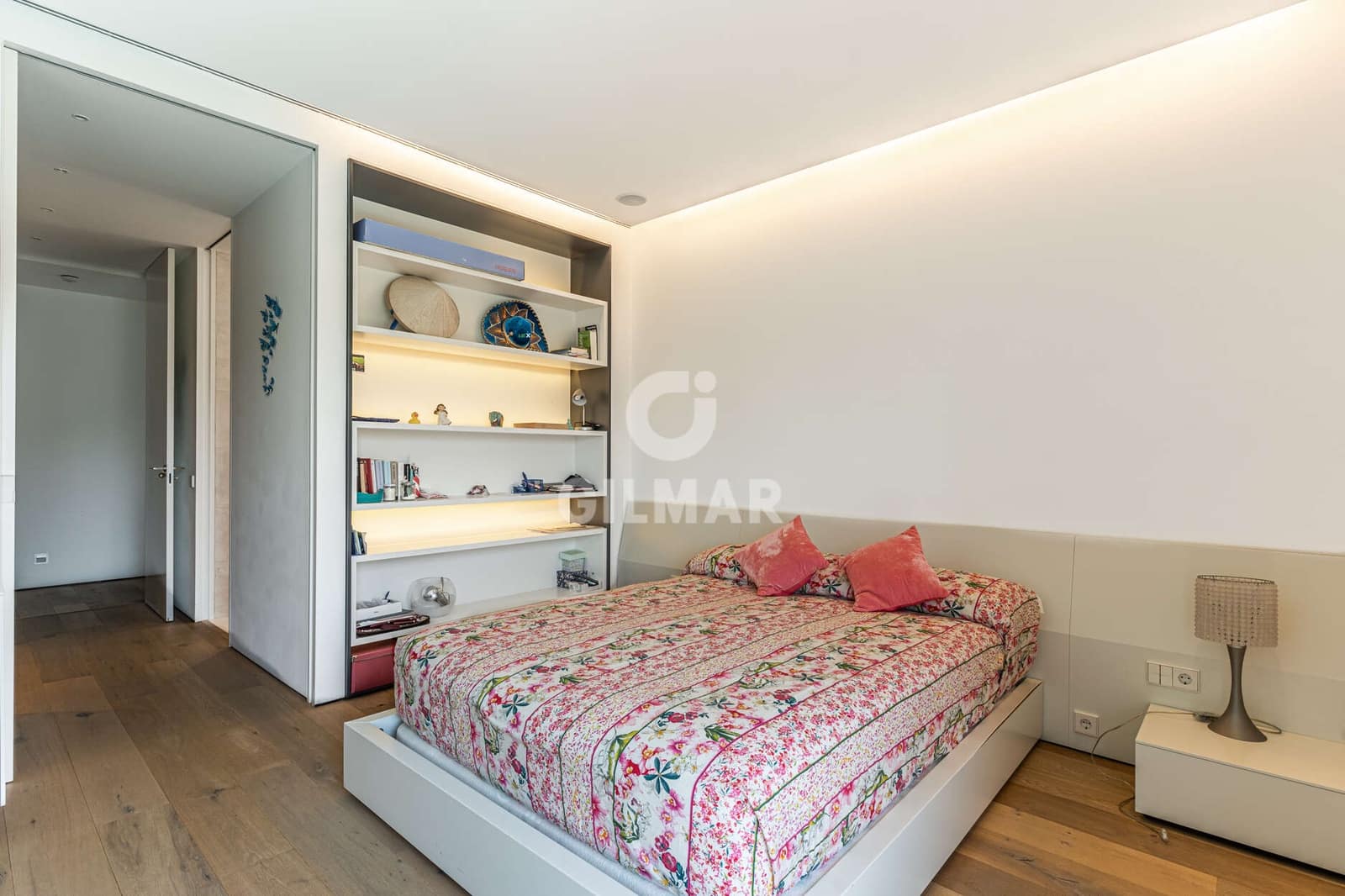 9 bedroom Villa for sale in Madrid city with pool garage - € 9,000,000 (Ref: 9273195)