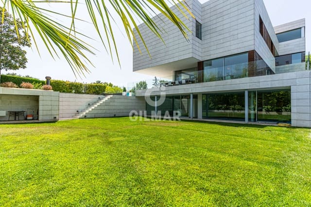 9 bedroom Villa for sale in El Pardo, Madrid city with pool garage - € 9,000,000 (Ref: 9273195)