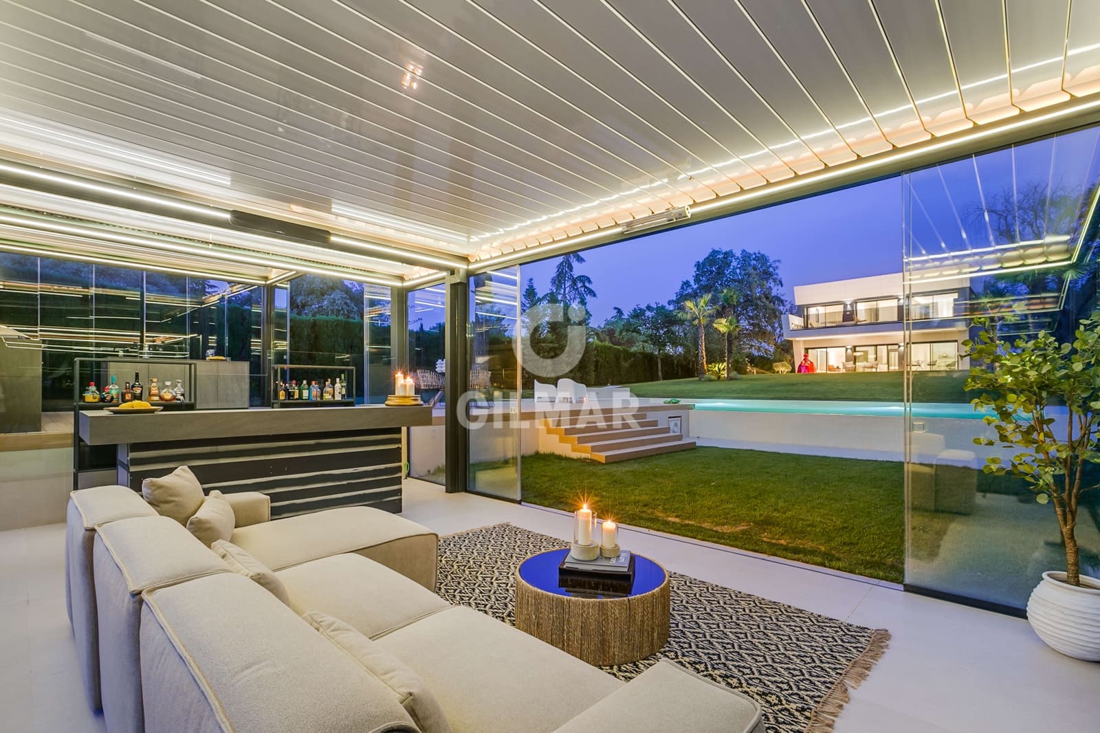 6 bedroom Villa for sale in La Moraleja with pool - € 7,200,000 (Ref: 9273197)