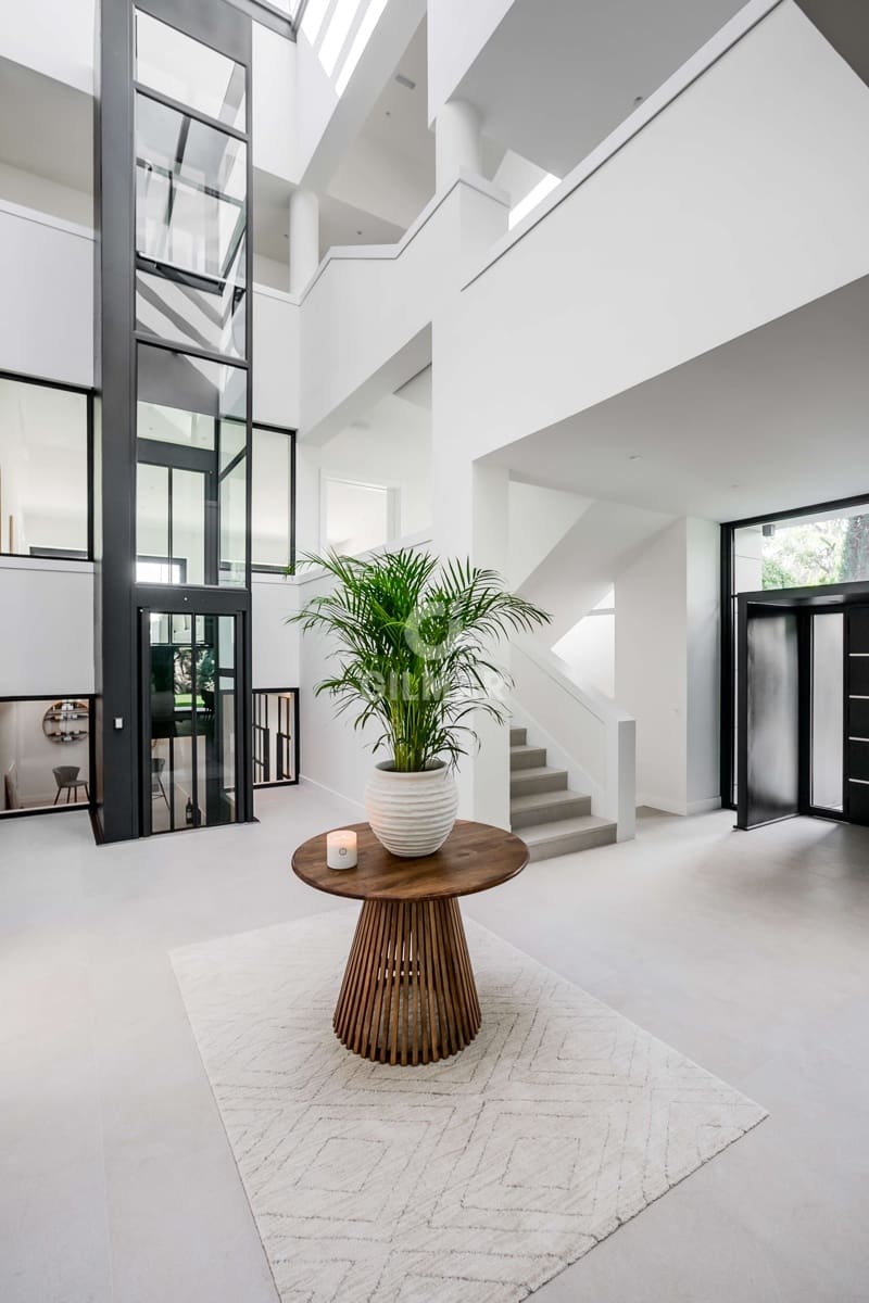 6 bedroom Villa for sale in La Moraleja with pool - € 7,200,000 (Ref: 9273197)