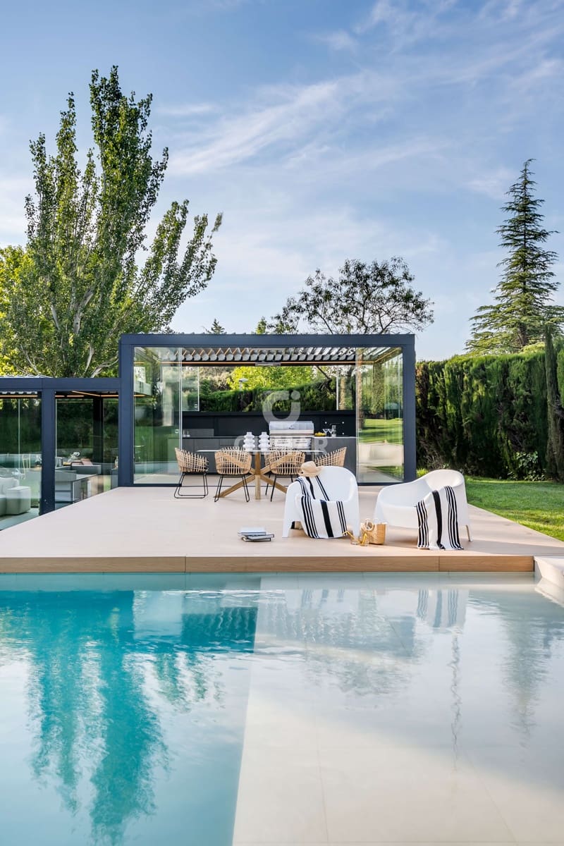 6 bedroom Villa for sale in La Moraleja with pool - € 7,200,000 (Ref: 9273197)