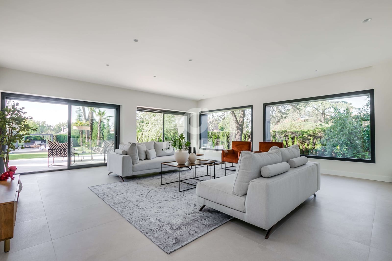 6 bedroom Villa for sale in La Moraleja with pool - € 7,200,000 (Ref: 9273197)