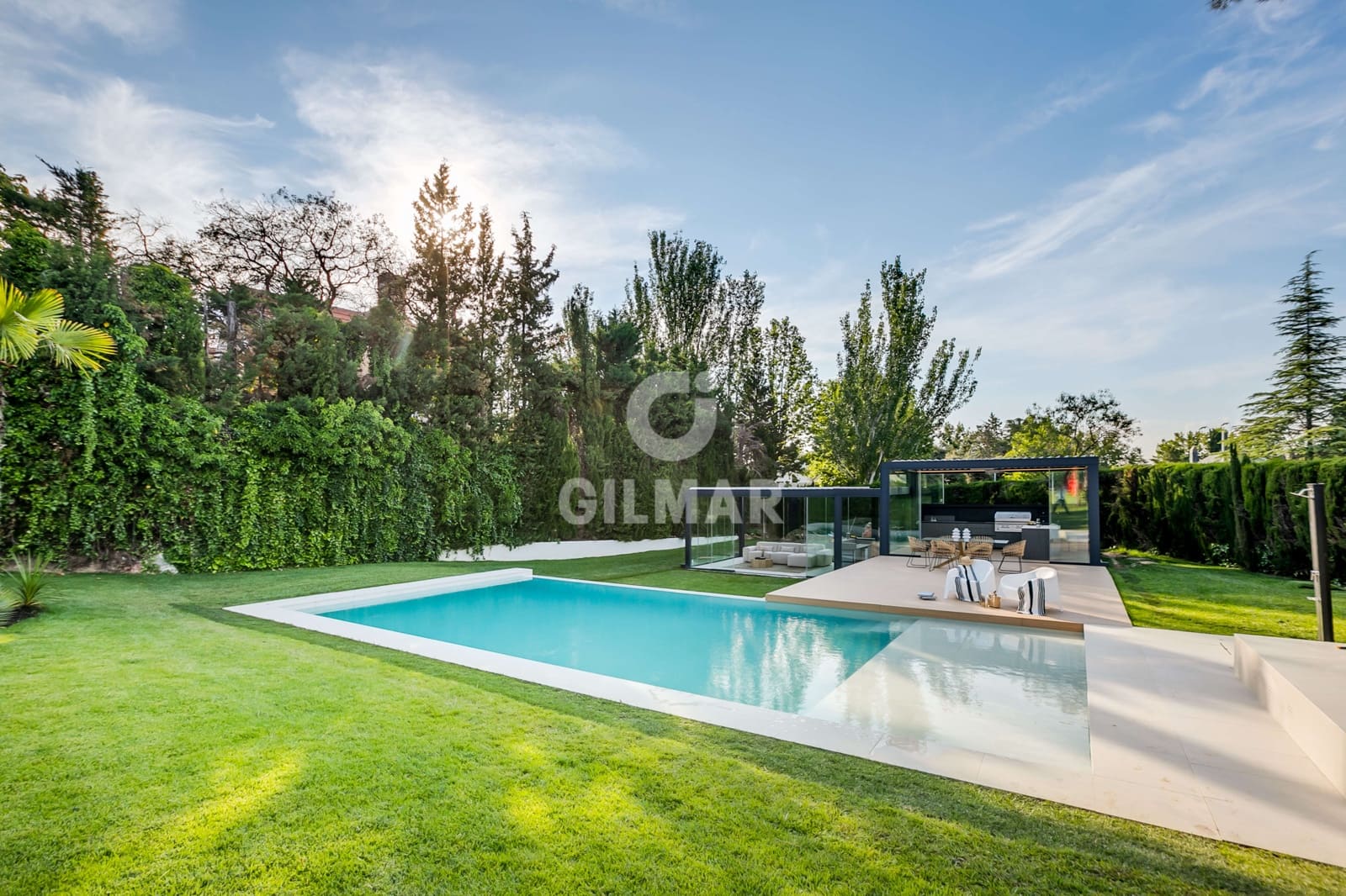 6 bedroom Villa for sale in La Moraleja with pool - € 7,200,000 (Ref: 9273197)