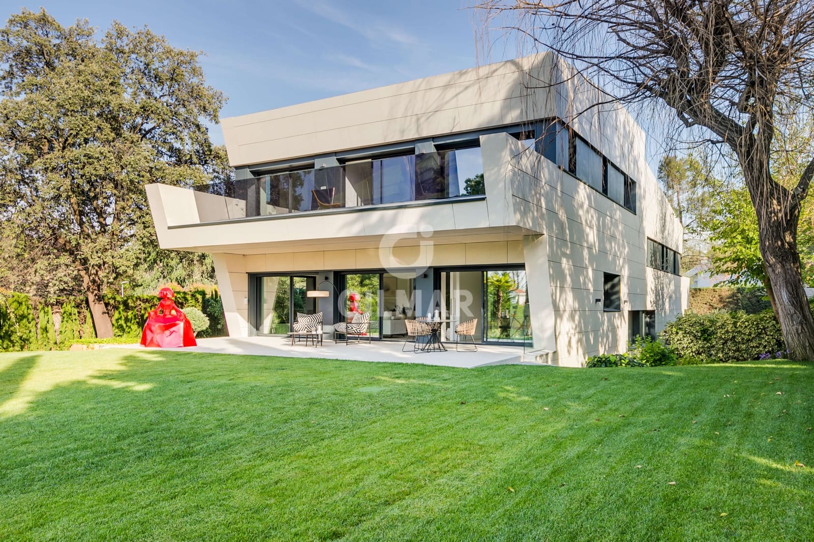 6 bedroom Villa for sale in La Moraleja with pool - € 7,200,000 (Ref: 9273197)