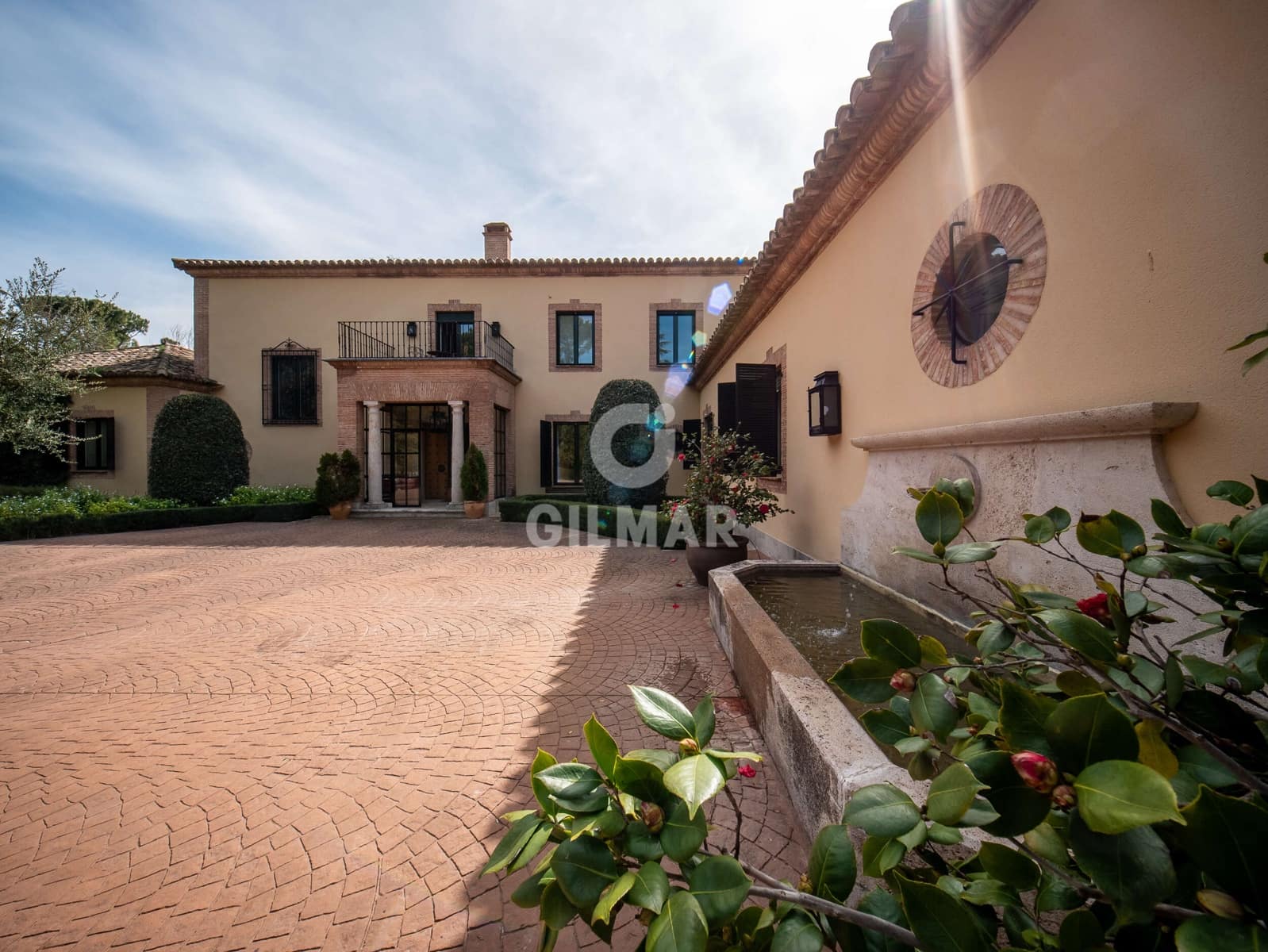 8 Zimmer Villa zu verkaufen in La Moraleja mit Pool Garage - 15.000.000 € (Ref: 9273199)