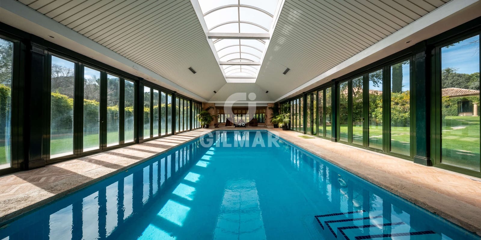 8 Zimmer Villa zu verkaufen in La Moraleja mit Pool Garage - 15.000.000 € (Ref: 9273199)