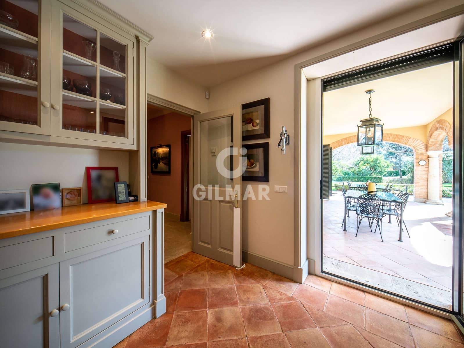 8 Zimmer Villa zu verkaufen in La Moraleja mit Pool Garage - 15.000.000 € (Ref: 9273199)