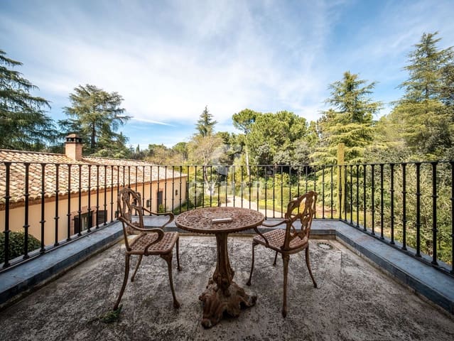 8 Zimmer Villa zu verkaufen in La Moraleja, Alcobendas mit Pool Garage - 15.000.000 € (Ref: 9273199)