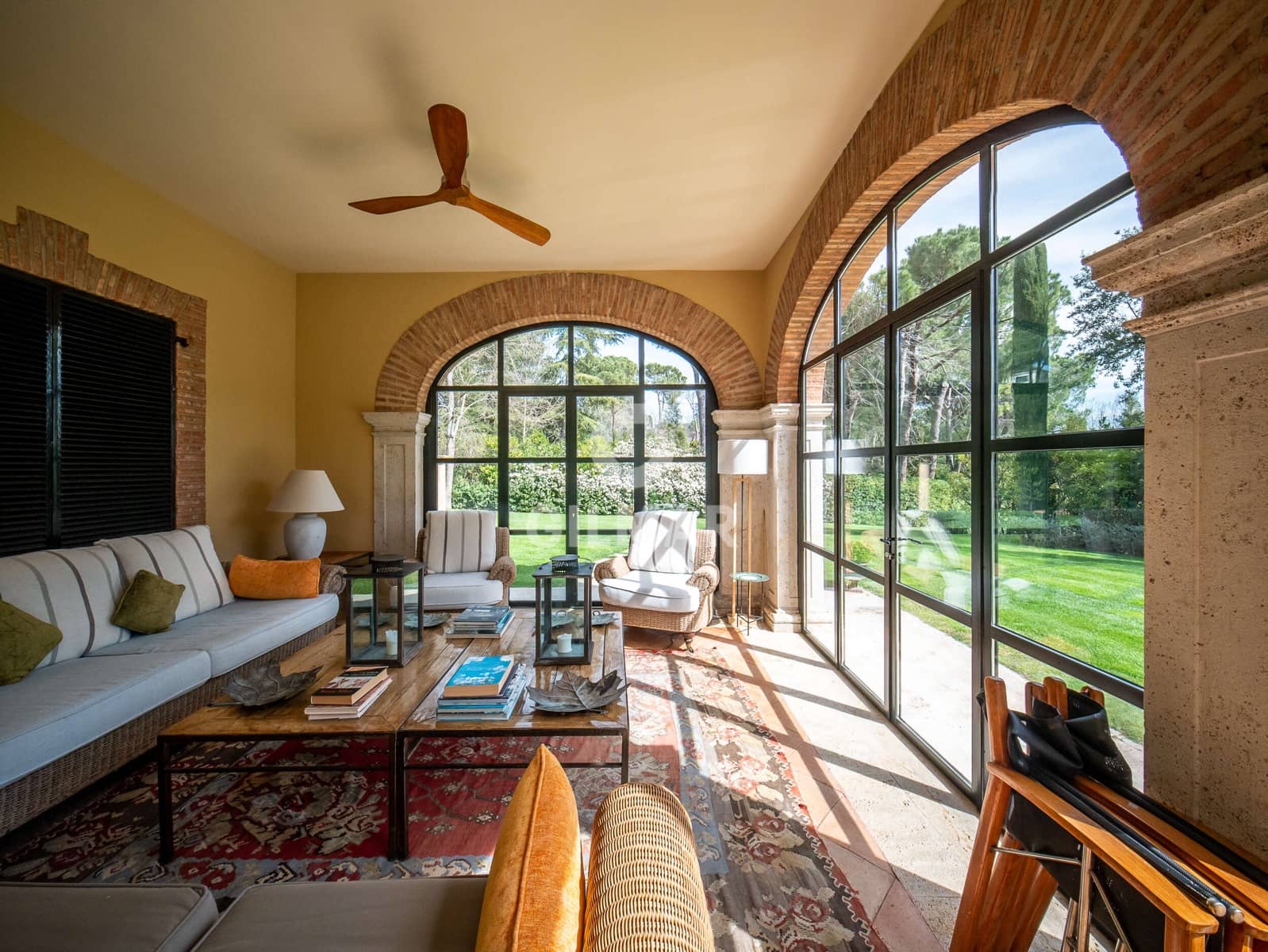 8 Zimmer Villa zu verkaufen in La Moraleja mit Pool Garage - 15.000.000 € (Ref: 9273199)