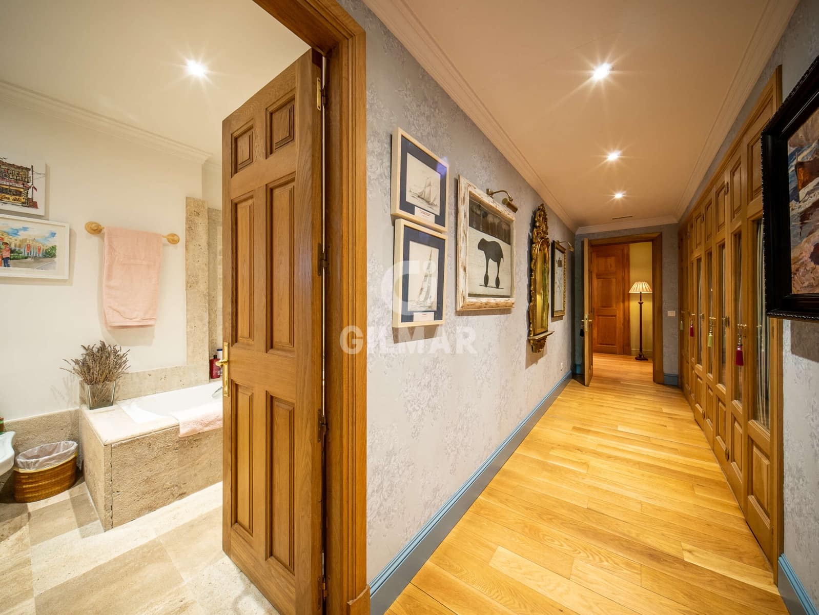 8 Zimmer Villa zu verkaufen in La Moraleja mit Pool Garage - 15.000.000 € (Ref: 9273199)