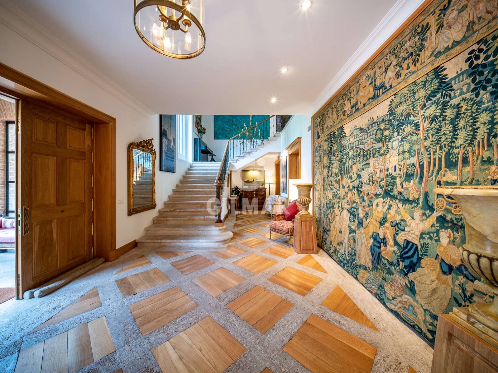 8 Zimmer Villa zu verkaufen in La Moraleja mit Pool Garage - 15.000.000 € (Ref: 9273199)