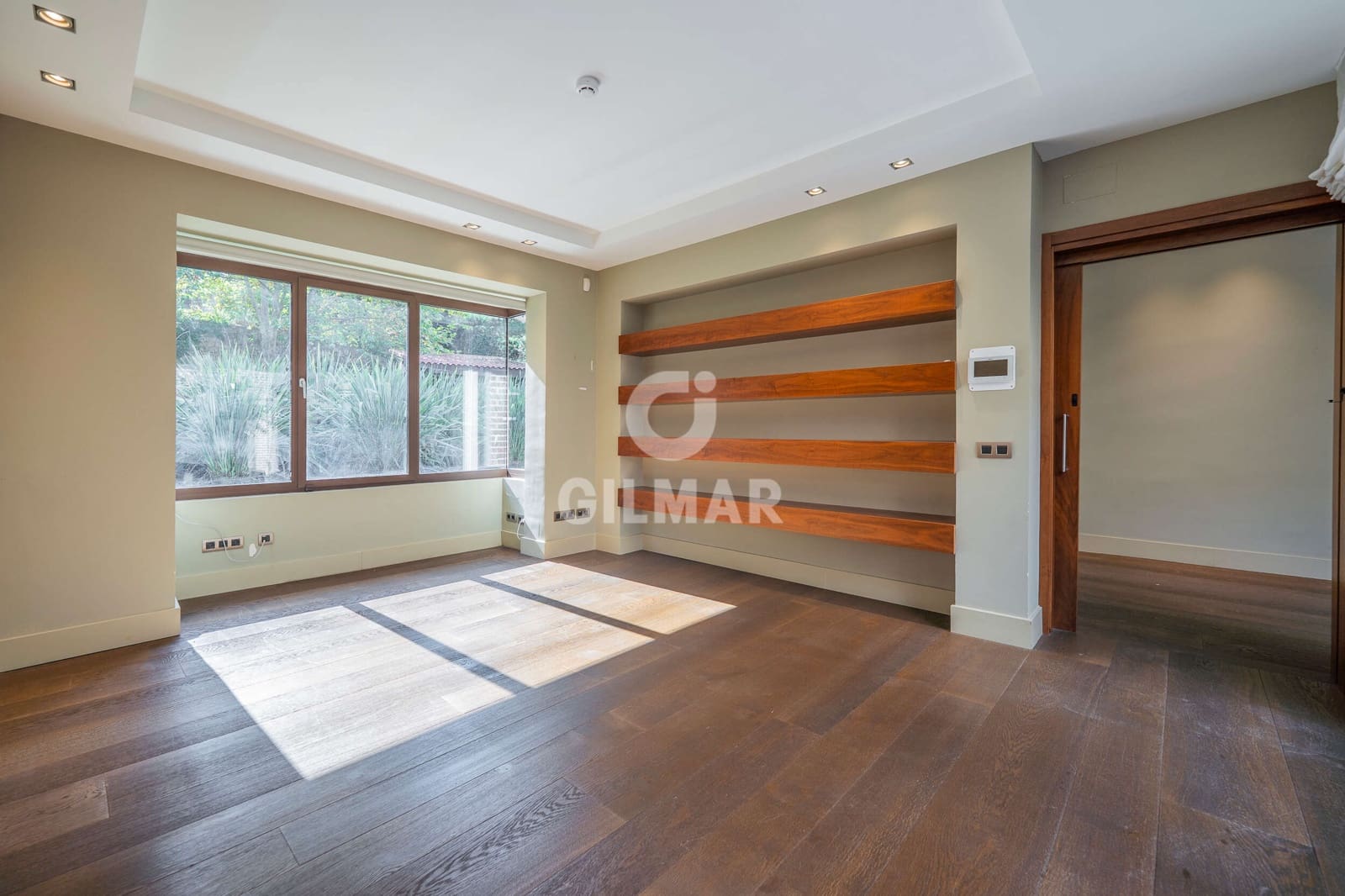 5 soveværelse Villa til salg i San Sebastian de los Reyes med swimmingpool garage - € 2.650.000 (Ref: 9273200)