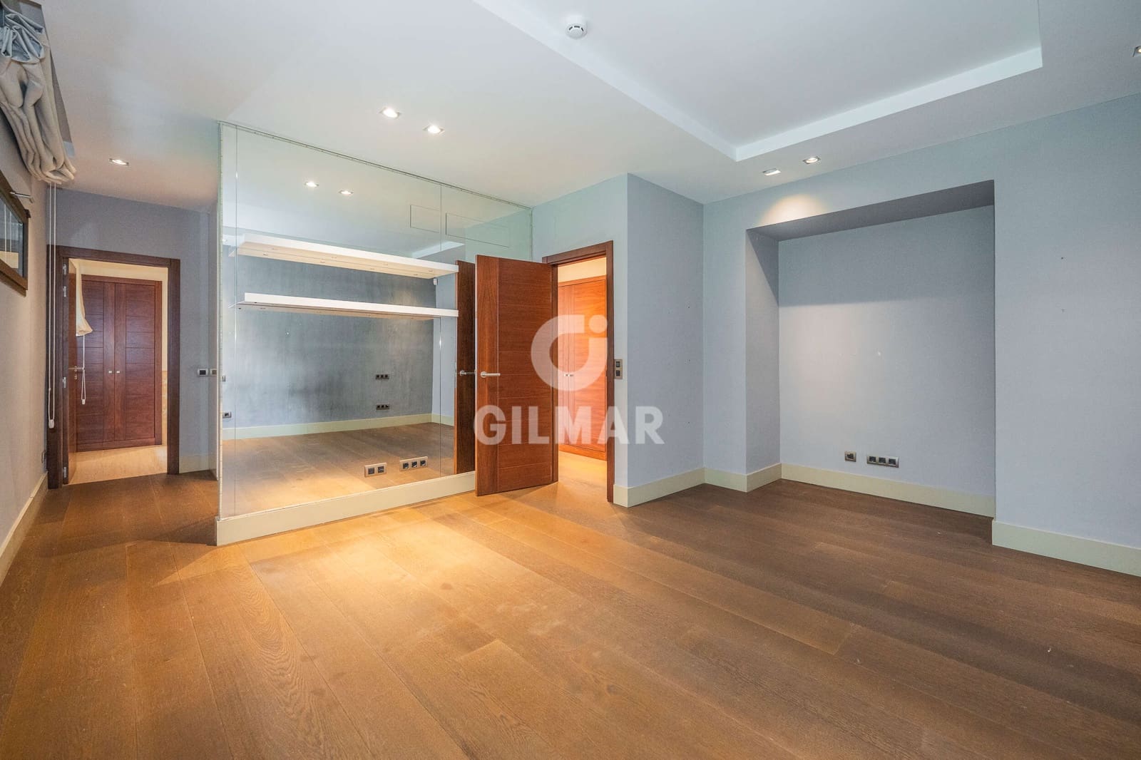 5 soveværelse Villa til salg i San Sebastian de los Reyes med swimmingpool garage - € 2.650.000 (Ref: 9273200)