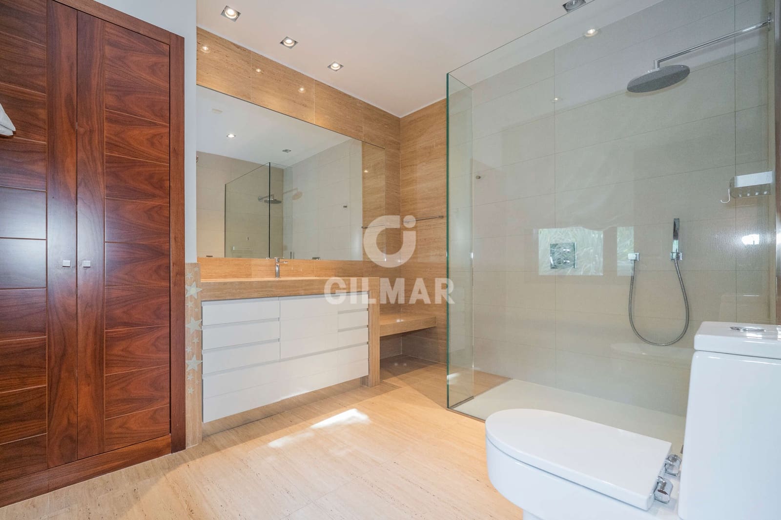 5 soveværelse Villa til salg i San Sebastian de los Reyes med swimmingpool garage - € 2.650.000 (Ref: 9273200)