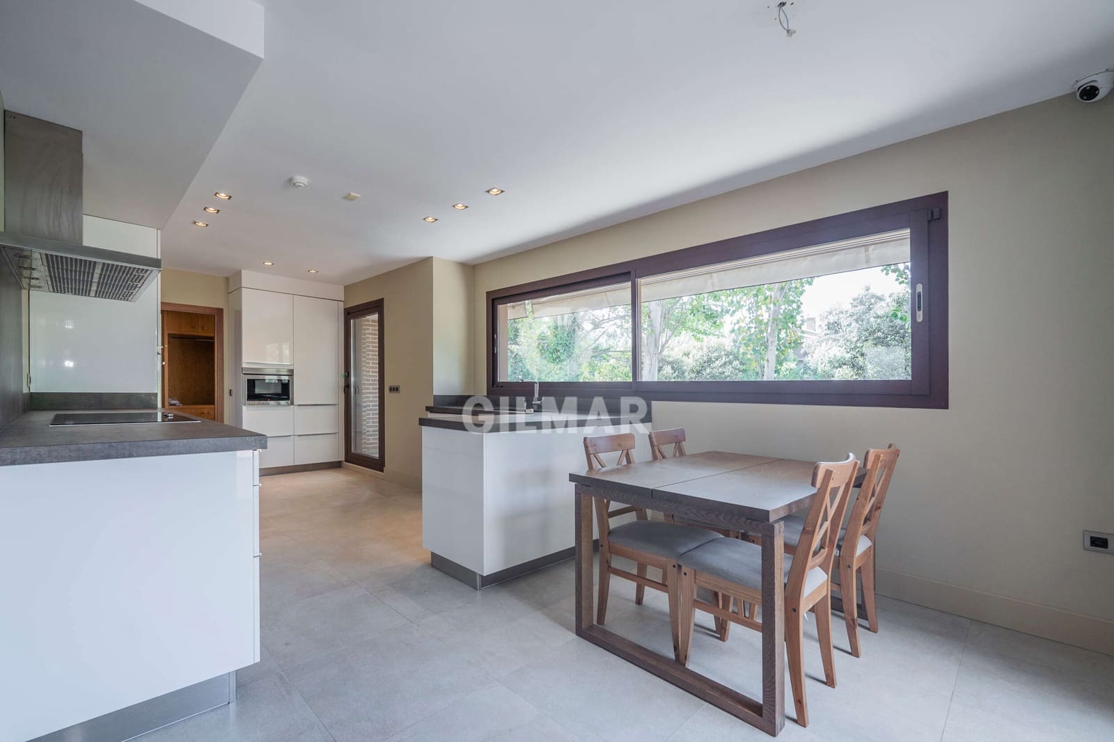 5 soveværelse Villa til salg i San Sebastian de los Reyes med swimmingpool garage - € 2.650.000 (Ref: 9273200)