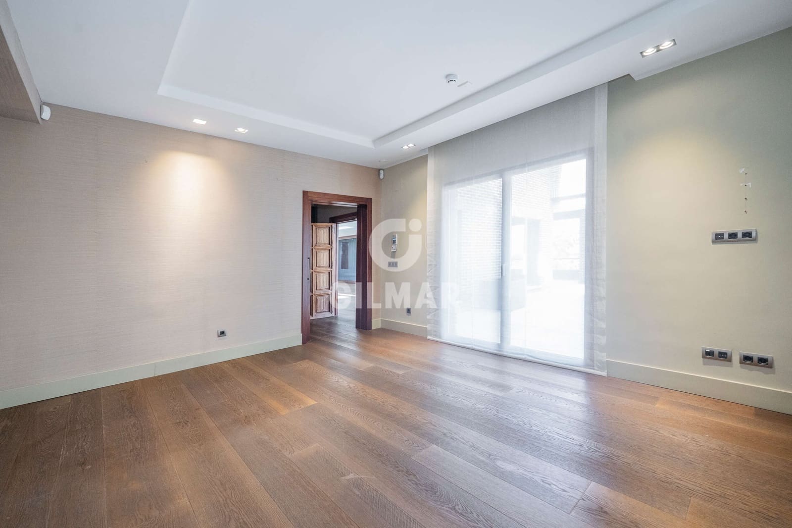 5 soveværelse Villa til salg i San Sebastian de los Reyes med swimmingpool garage - € 2.650.000 (Ref: 9273200)