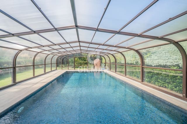 5 soveværelse Villa til salg i San Sebastián de los Reyes med swimmingpool garage - € 2.650.000 (Ref: 9273200)