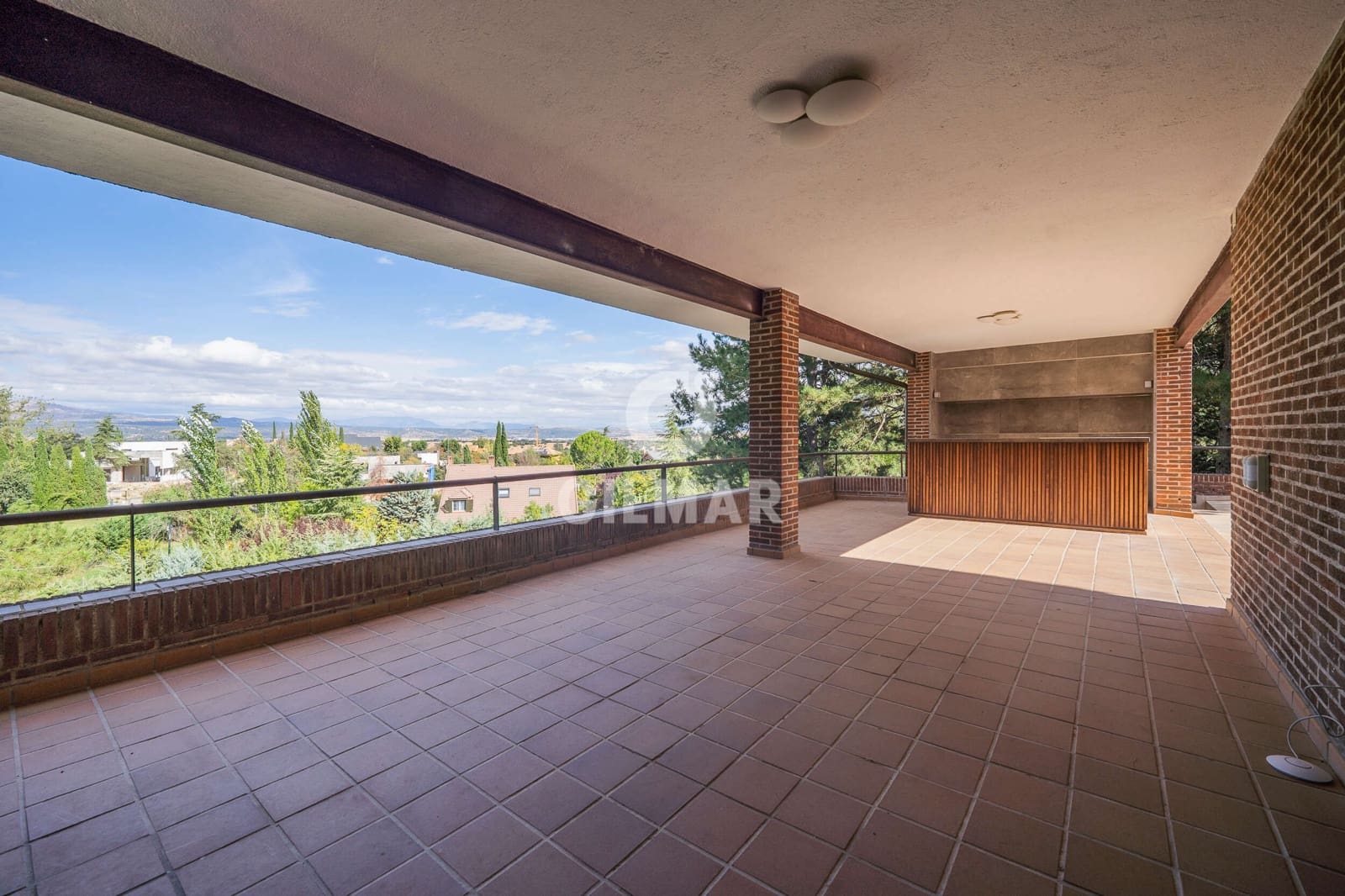 5 soveværelse Villa til salg i San Sebastian de los Reyes med swimmingpool garage - € 2.650.000 (Ref: 9273200)