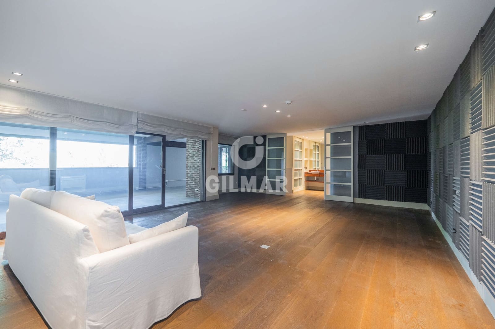 5 soveværelse Villa til salg i San Sebastian de los Reyes med swimmingpool garage - € 2.650.000 (Ref: 9273200)