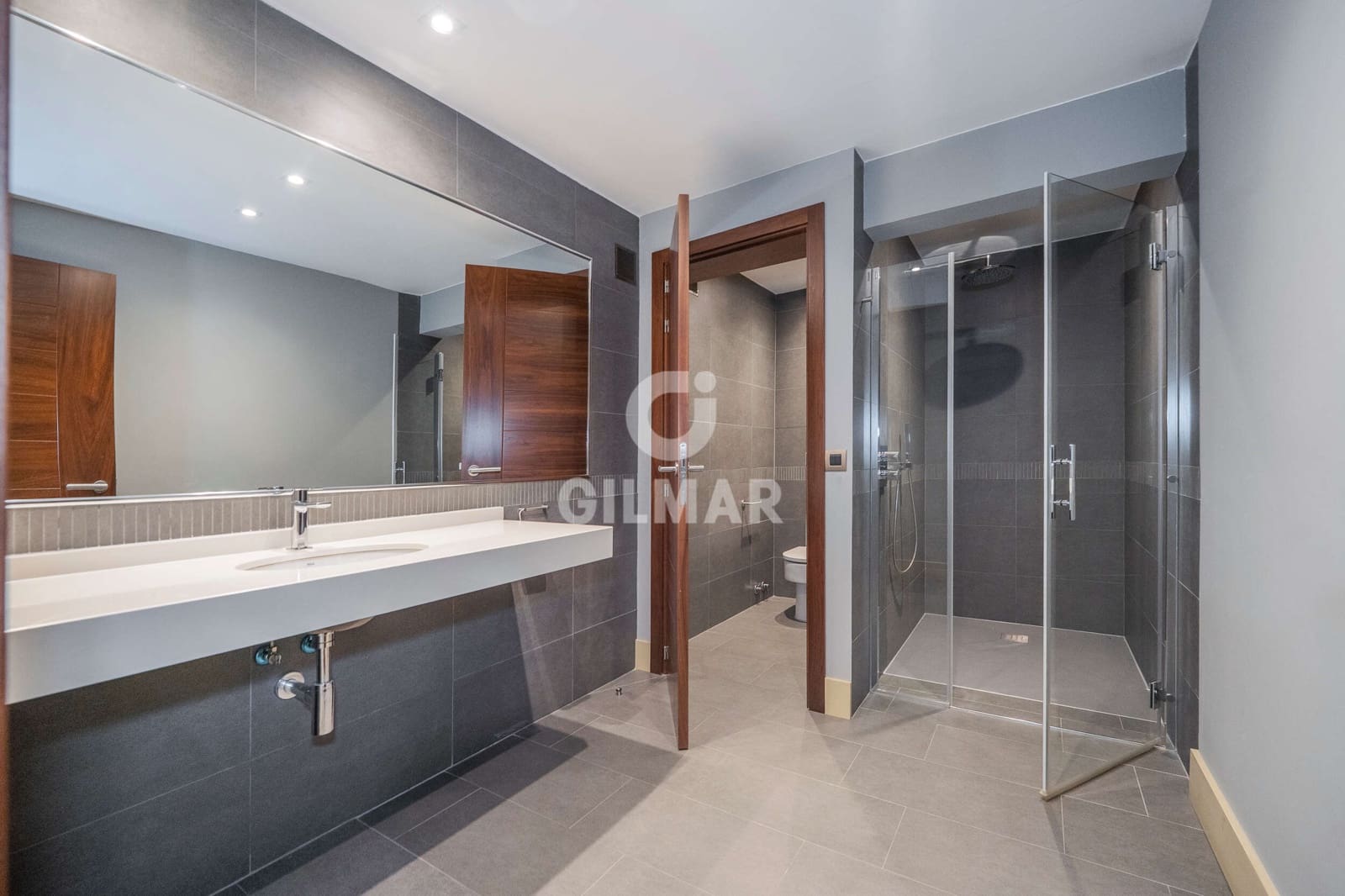 5 soveværelse Villa til salg i San Sebastian de los Reyes med swimmingpool garage - € 2.650.000 (Ref: 9273200)