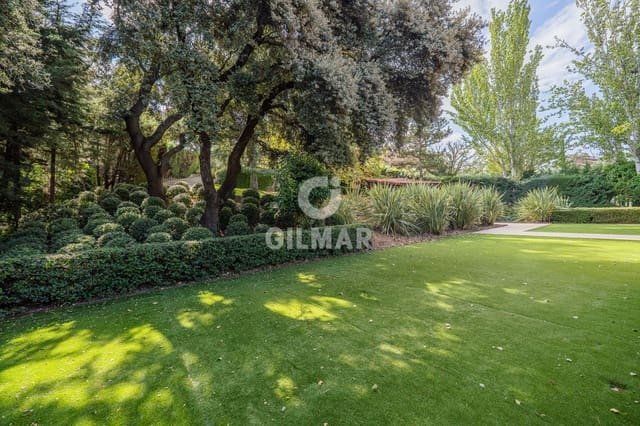 5 soveværelse Villa til salg i San Sebastián de los Reyes med swimmingpool garage - € 2.650.000 (Ref: 9273200)