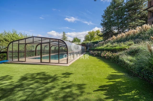 5 soveværelse Villa til salg i San Sebastián de los Reyes med swimmingpool garage - € 2.650.000 (Ref: 9273200)