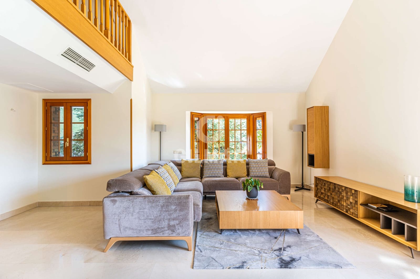 5 bedroom Villa for sale in Pozuelo de Alarcon with pool garage - € 1,950,000 (Ref: 9274614)