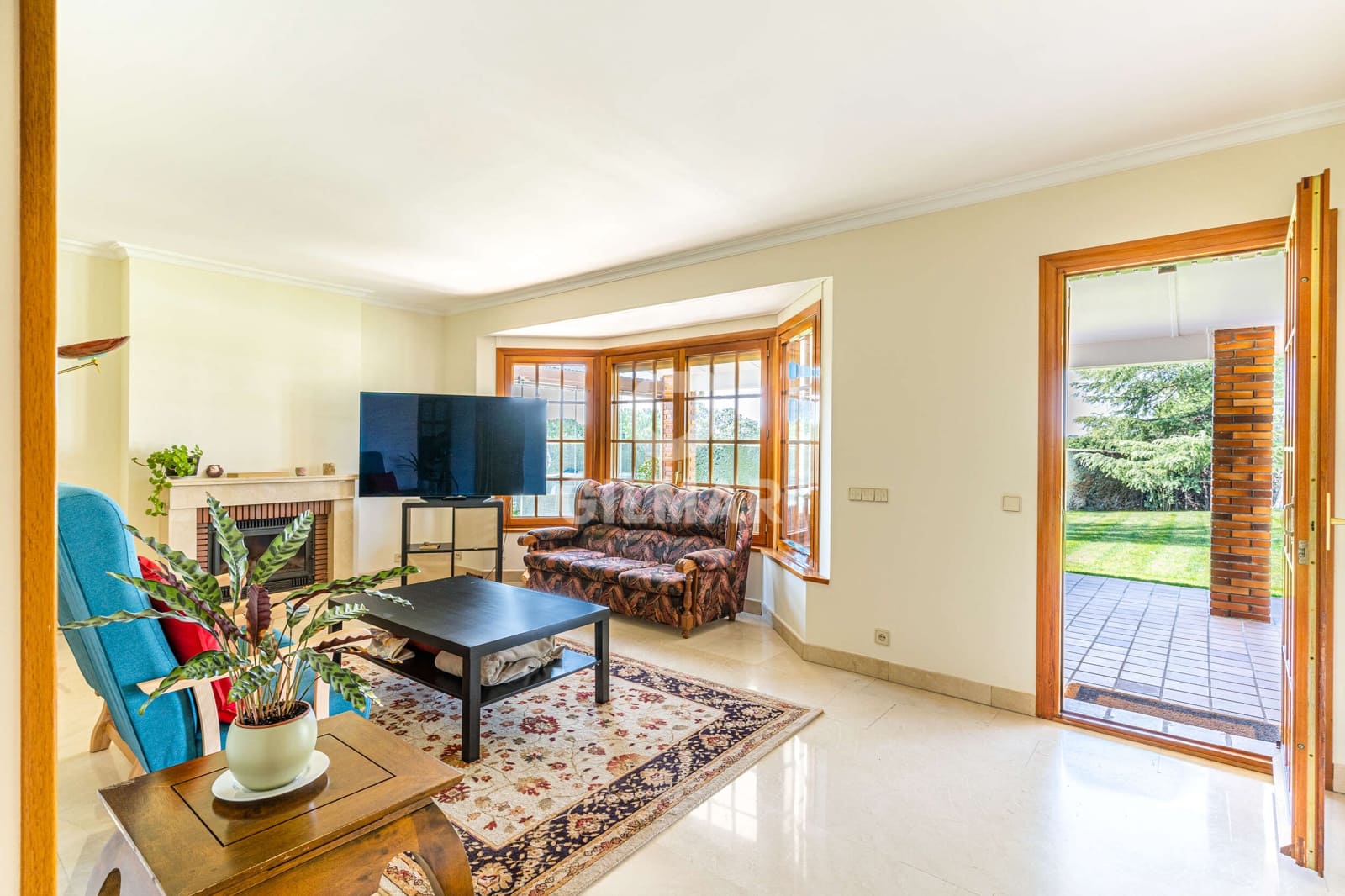 5 bedroom Villa for sale in Pozuelo de Alarcon with pool garage - € 1,950,000 (Ref: 9274614)