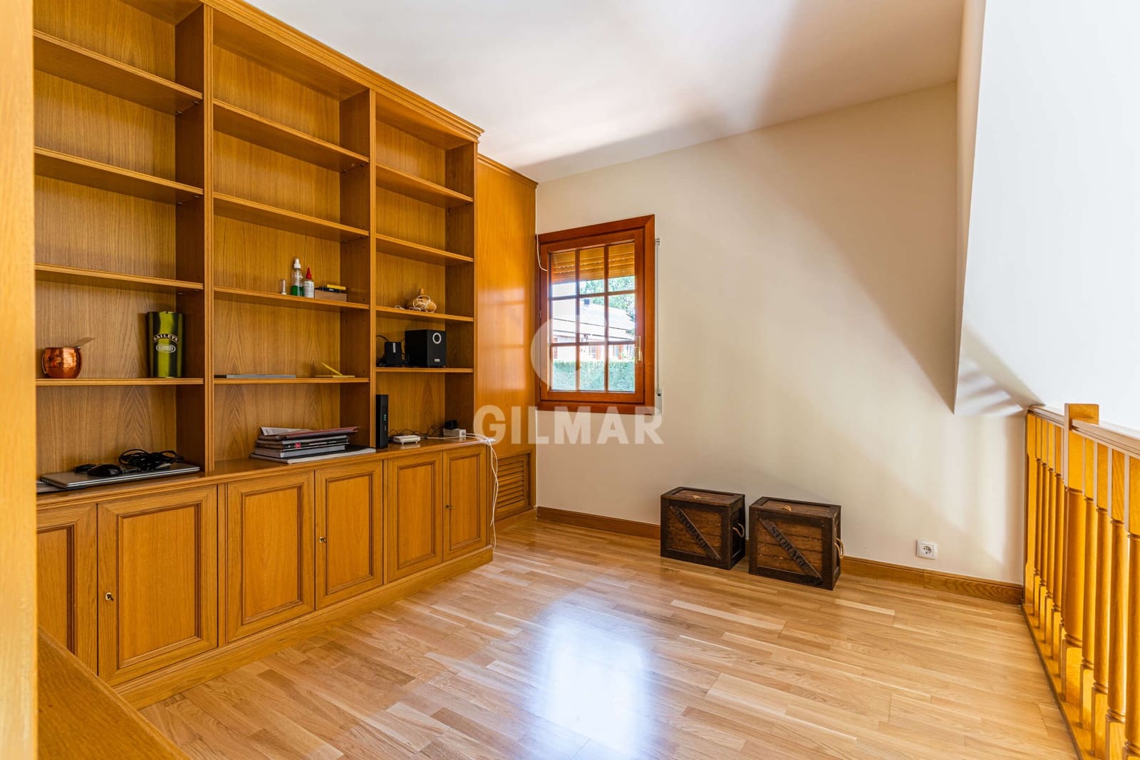 5 bedroom Villa for sale in Pozuelo de Alarcon with pool garage - € 1,950,000 (Ref: 9274614)