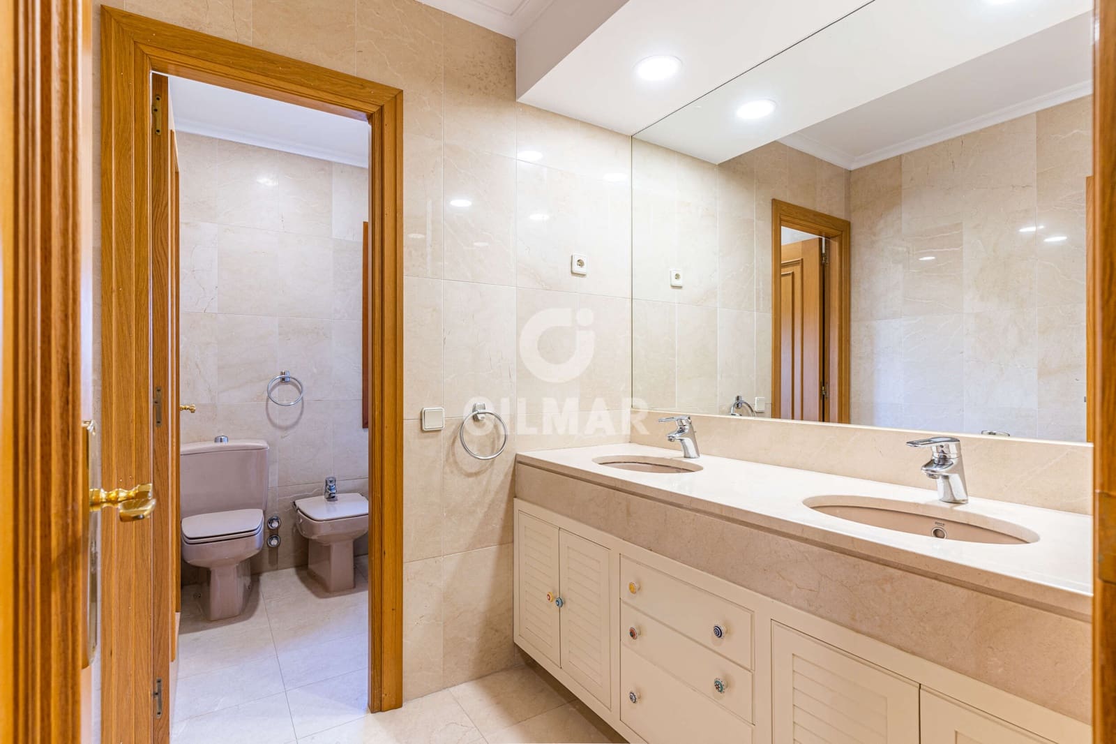 5 bedroom Villa for sale in Pozuelo de Alarcon with pool garage - € 1,950,000 (Ref: 9274614)