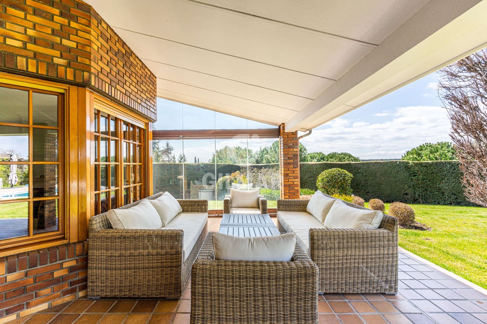 5 bedroom Villa for sale in Pozuelo de Alarcon with pool garage - € 1,950,000 (Ref: 9274614)