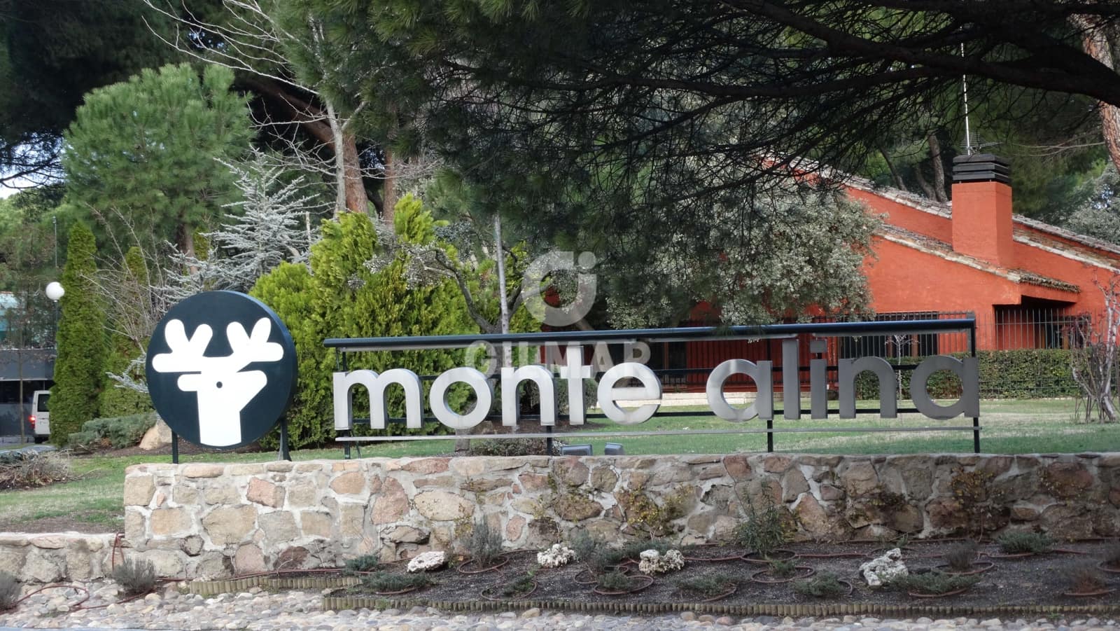 5 bedroom Villa for sale in Pozuelo de Alarcon with pool garage - € 1,950,000 (Ref: 9274614)