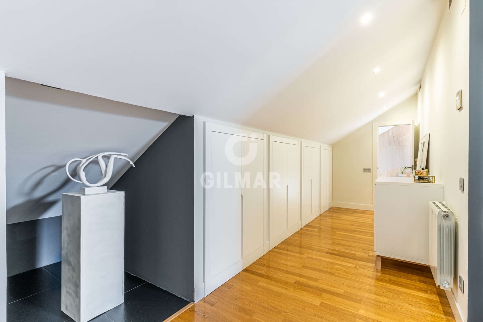 4 soveværelse Penthouse til salg i Pozuelo de Alarcon med swimmingpool garage - € 925.000 (Ref: 9274615)