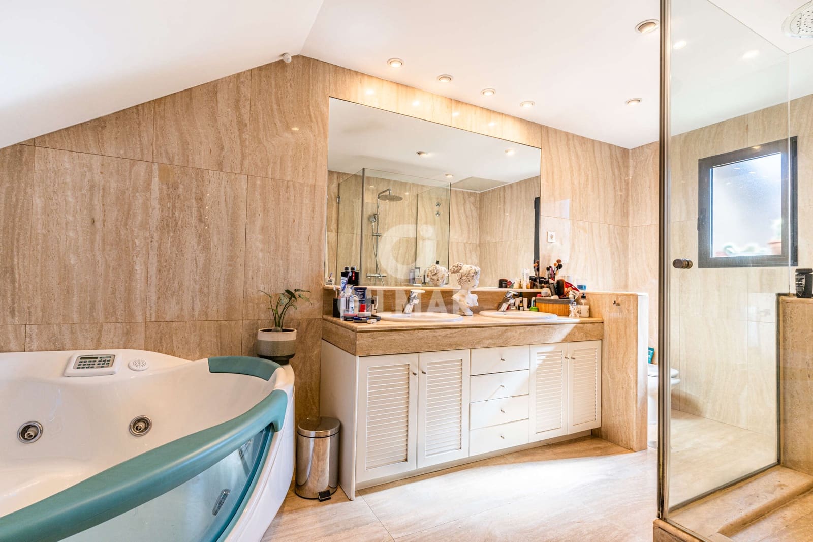 4 soveværelse Penthouse til salg i Pozuelo de Alarcon med swimmingpool garage - € 925.000 (Ref: 9274615)