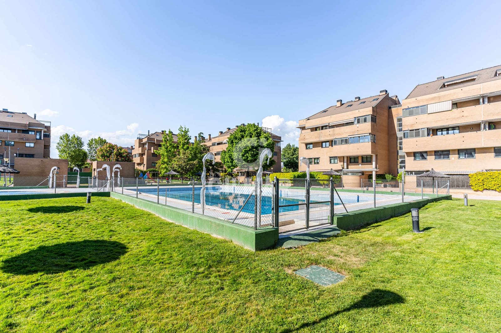 4 soveværelse Penthouse til salg i Pozuelo de Alarcon med swimmingpool garage - € 925.000 (Ref: 9274615)
