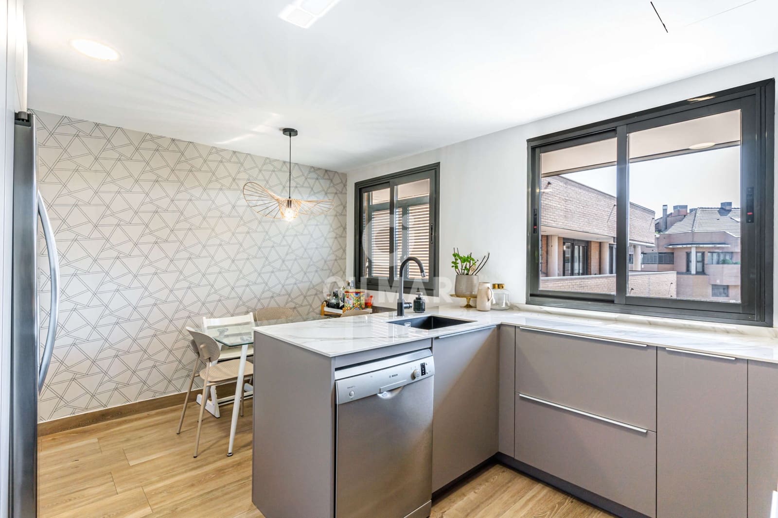 4 soveværelse Penthouse til salg i Pozuelo de Alarcon med swimmingpool garage - € 925.000 (Ref: 9274615)