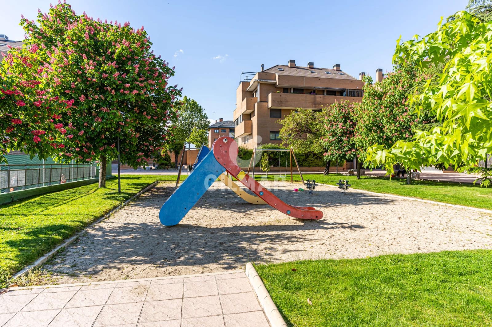 4 soveværelse Penthouse til salg i Pozuelo de Alarcon med swimmingpool garage - € 925.000 (Ref: 9274615)