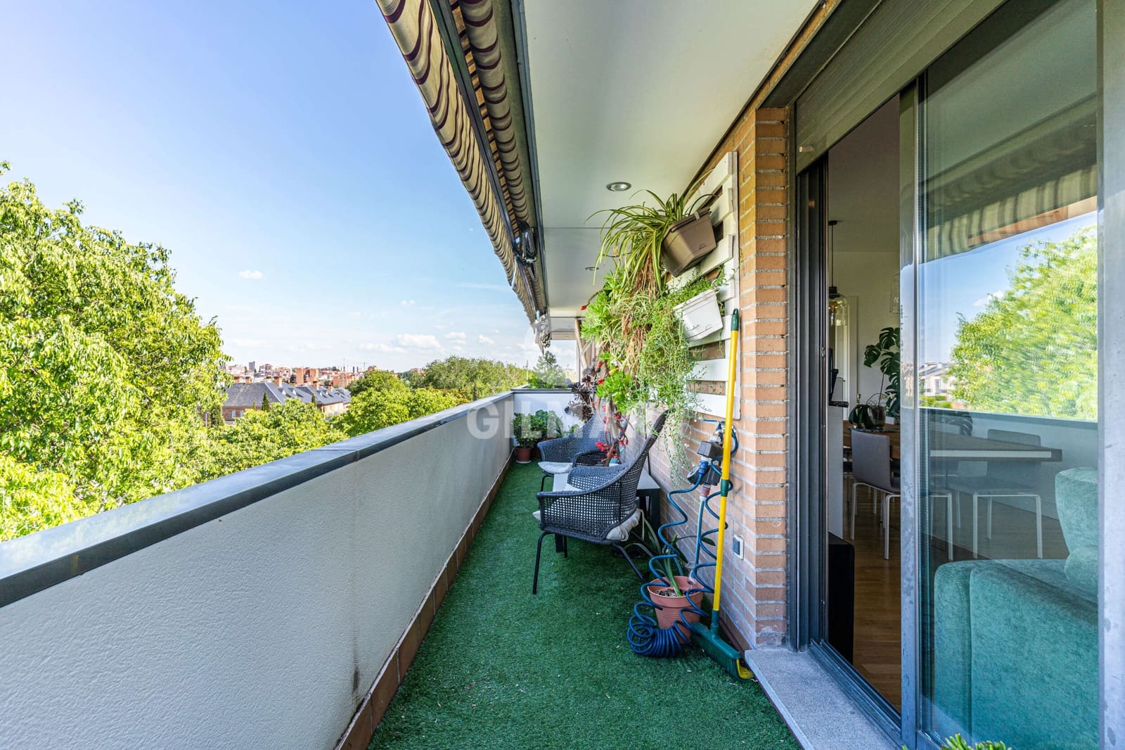 4 soveværelse Penthouse til salg i Pozuelo de Alarcon med swimmingpool garage - € 925.000 (Ref: 9274615)