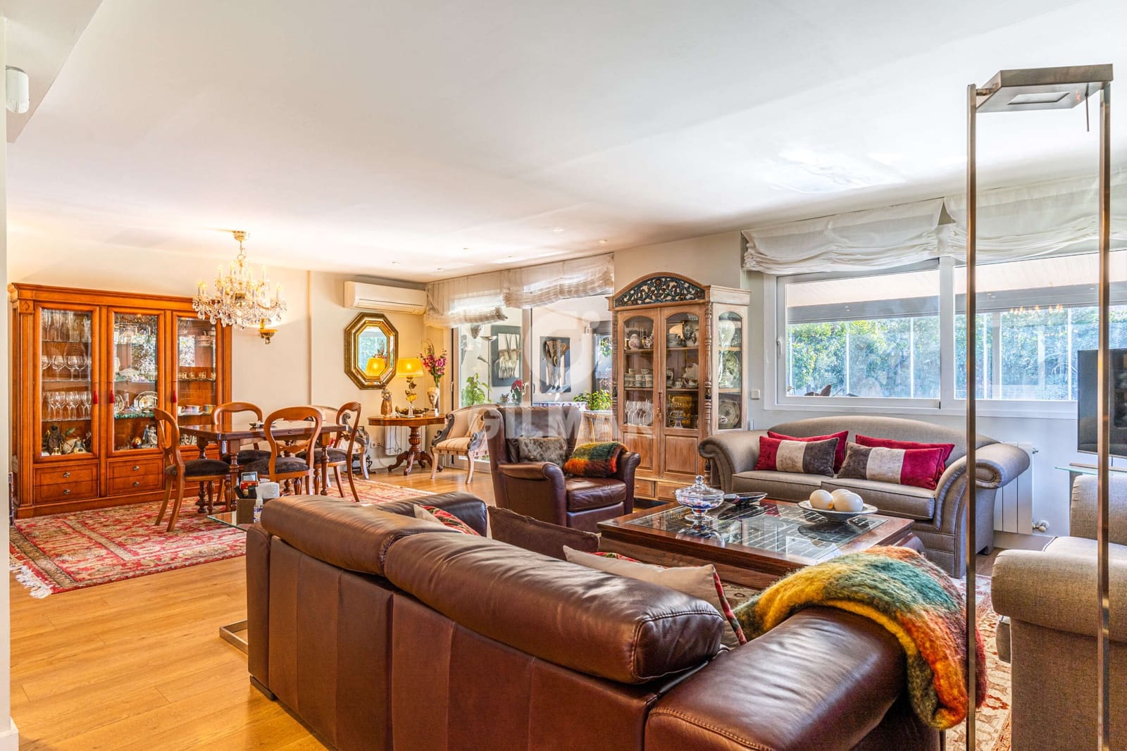 4 soveværelse Semi-Rækkehus til salg i Pozuelo de Alarcon med swimmingpool garage - € 1.650.000 (Ref: 9274616)