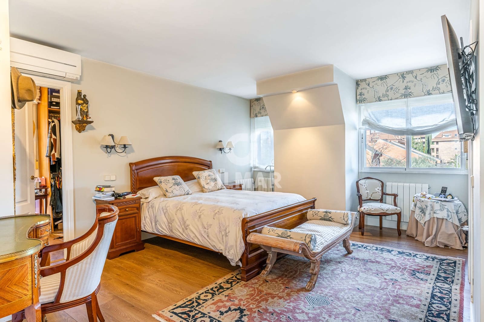 4 soveværelse Semi-Rækkehus til salg i Pozuelo de Alarcon med swimmingpool garage - € 1.650.000 (Ref: 9274616)